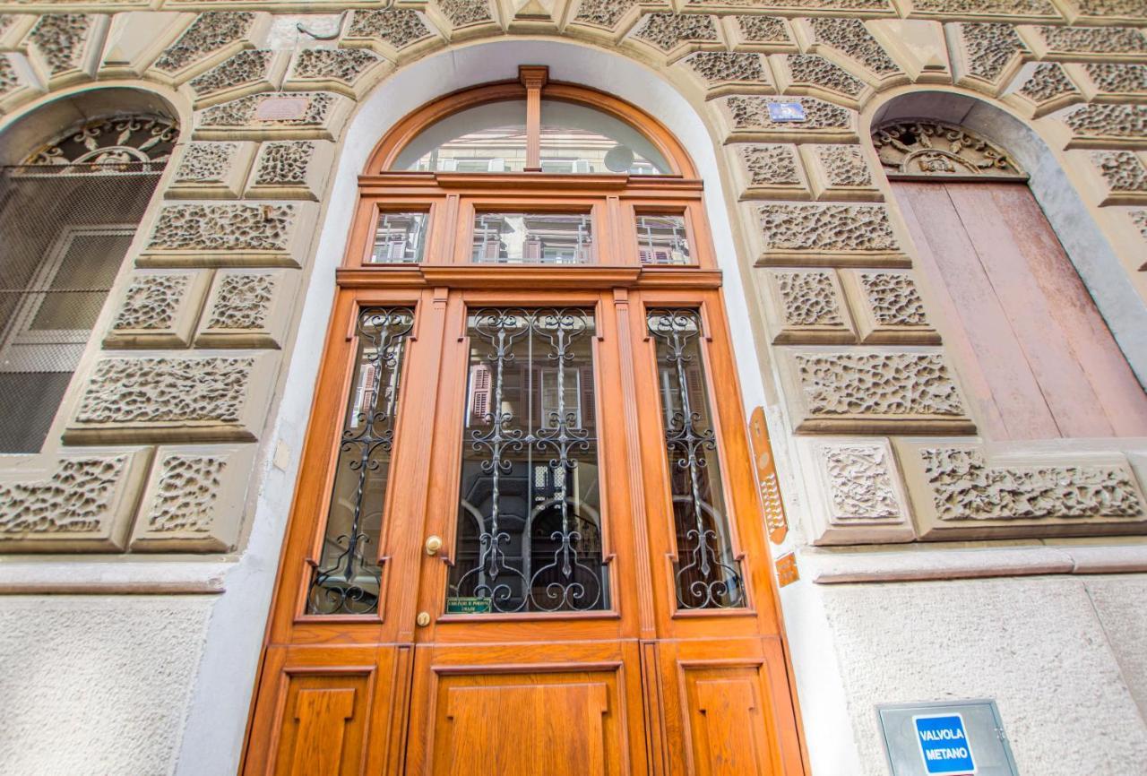 Casa Vacanze Al Teatro Trieste Exterior photo